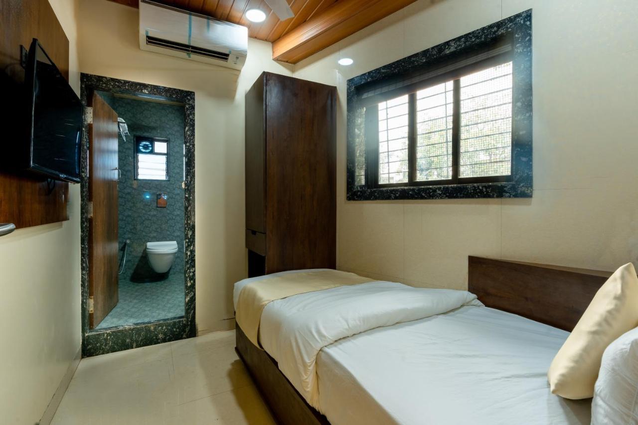 Hotel Empire - Near Mumbai International Airport — Photos 3